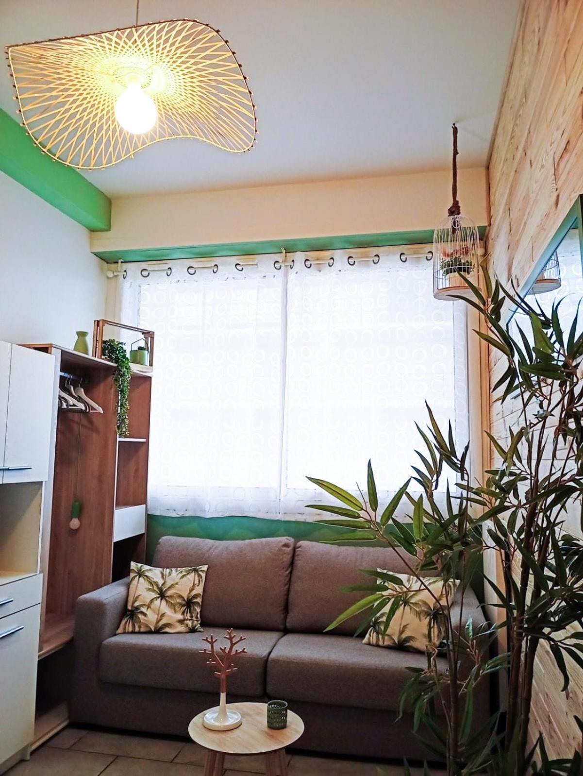 Chambrette Boulevard Des Pyrenees Hypercentre 10M Carre Wc Sur Le Palier, Porte40 波城 外观 照片